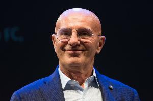 萨基:即便没有卢卡库孔蒂也能夺冠