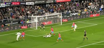 ewc-居莱尔率领皇马替补横扫弱旅，只有一人或成输家