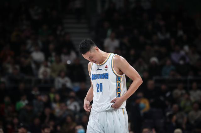 ewc电竞世界杯-【观察】翟晓川受伤加剧危机 北京队又要换外援？